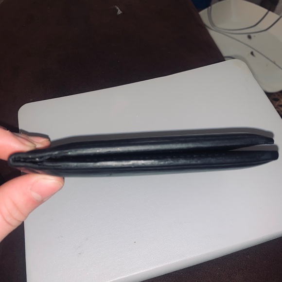 Louis Vuitton Portefeuille Marco Black Epi Wallet - Picture 7 of 10